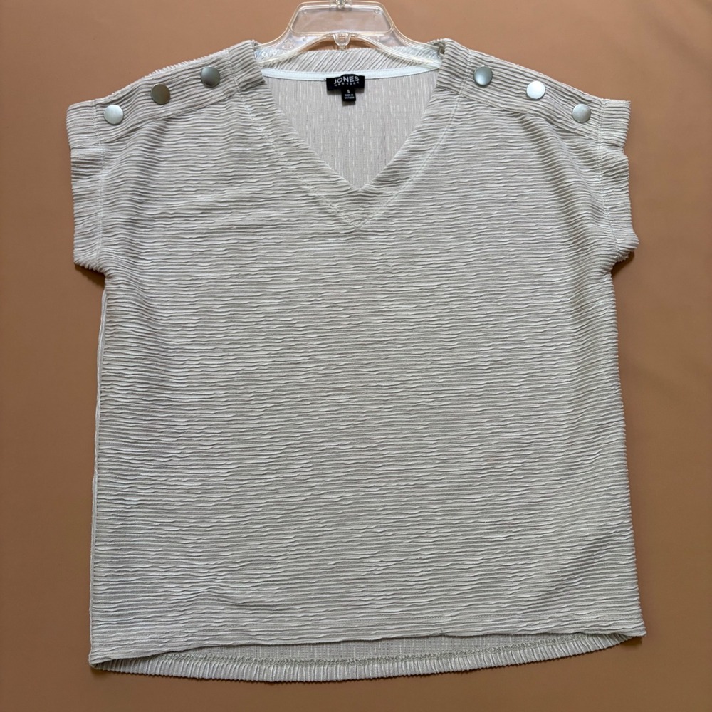 Jones New York Beige Textured V-Neck Top Blouse S Quiet Luxury Minimalist Chic